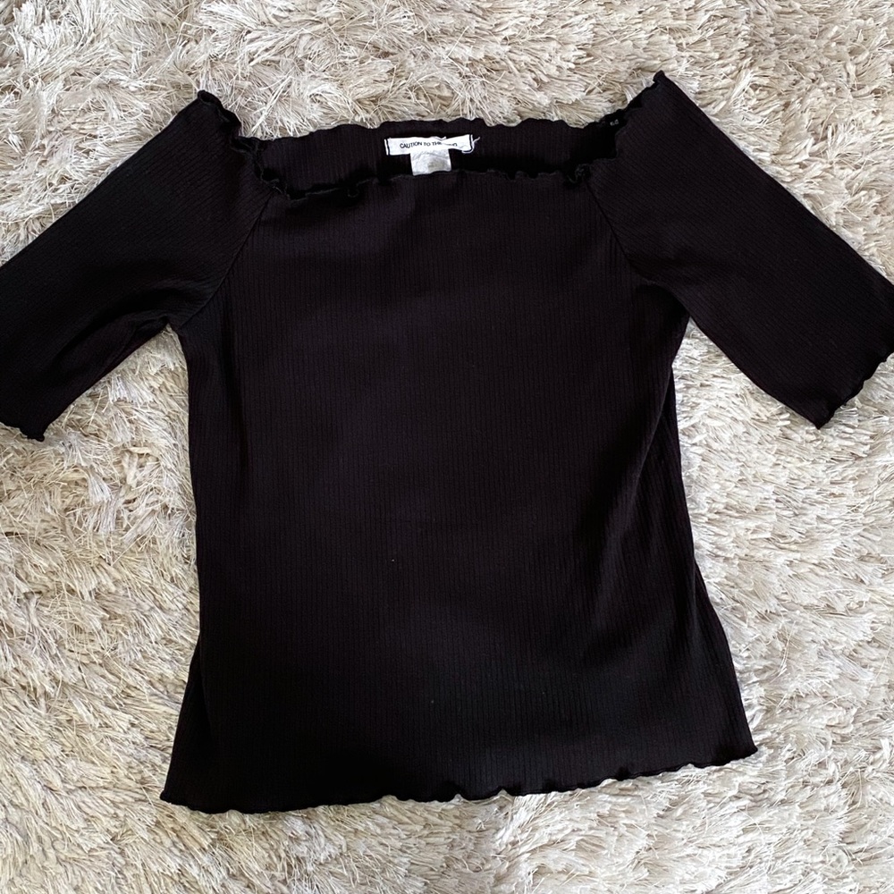 3/$12🌼Black off the shoulder top